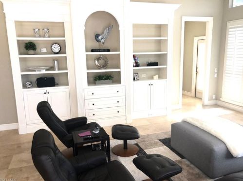 13770 Pondview Cir, Naples FL 34119-0912 exterior