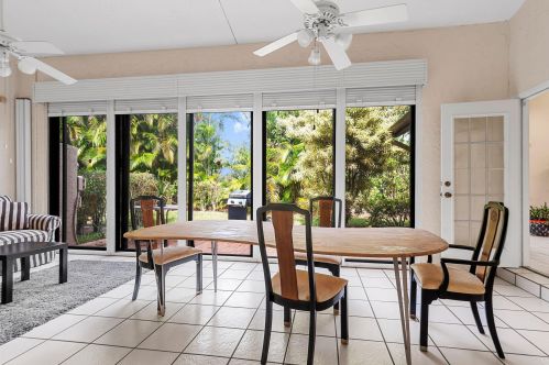 7279 Le Chalet Blvd, Boynton Beach FL 33472-5035 exterior