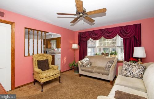 26 Sta Ave, Somerdale NJ 08083-1314 exterior