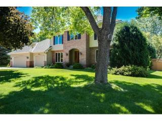 948 Meadow Ave, Saint Paul, MN 55126-9121