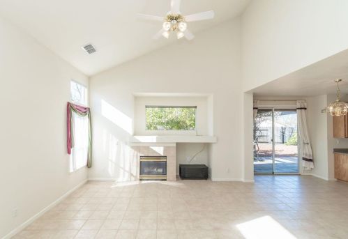 1375 Kerslake Cir, Folsom CA 95630-8460 exterior