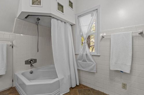 4156 97, Milwaukee WI 53222-1417 exterior