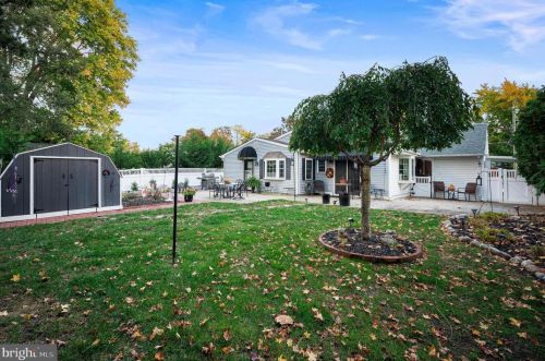 236 Memorial Ave, Tavistock NJ 08033-2952 exterior