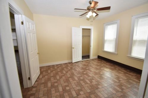 27 Thorniley St, New Britain CT 06051-1639 exterior