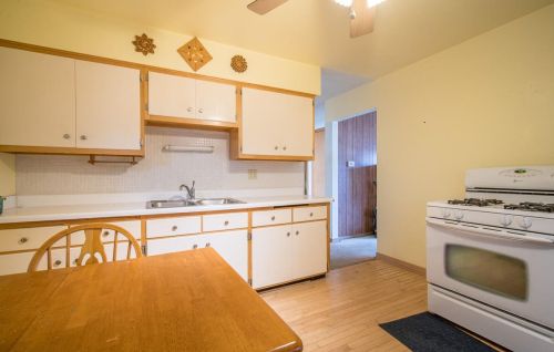 4547 74, Milwaukee WI 53213-1735 exterior