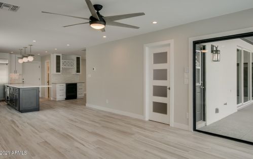 7614 20th St, Phoenix AZ  85020-4703 exterior