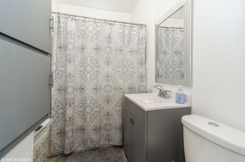 2036 Pulaski Rd, Chicago IL 60803-1114 exterior