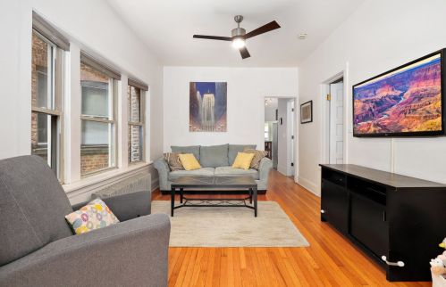 1466 Farragut Ave, Chicago IL 60640-1010 exterior