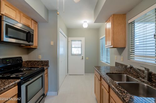 1139 Alpine Cir, Green Valley AZ 85614-1830 exterior