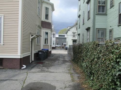 26 Hudson St, Providence RI 02909-2016 exterior