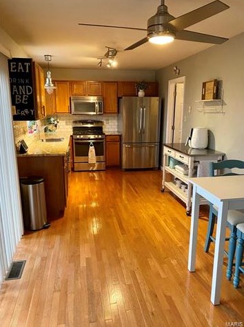 4324 Northpoint Cir, Saint Louis MO 63129-2386 exterior