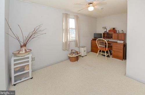 300 Holly Ave, Camden NJ 08107-1022 exterior