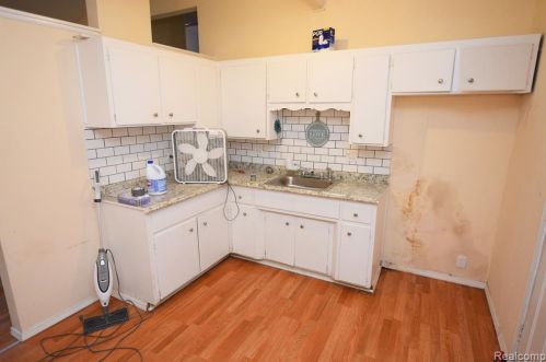 2809 Gamma Ln, Flint, MI 48506-1854