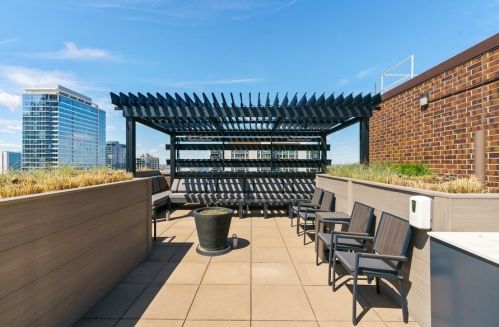 1250 Dearborn St, Chicago IL  60610-8218 exterior