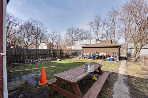 350 118th St, Chicago IL 60803-2161 exterior