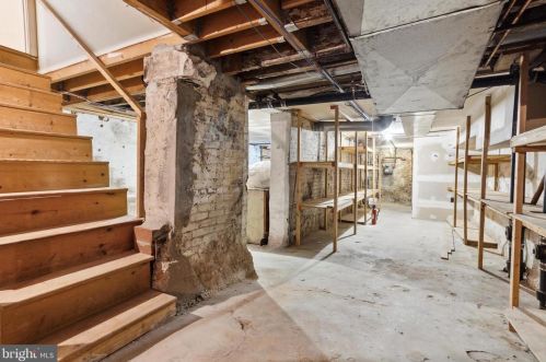 730 Bainbridge St, Philadelphia PA 19146-1807 exterior