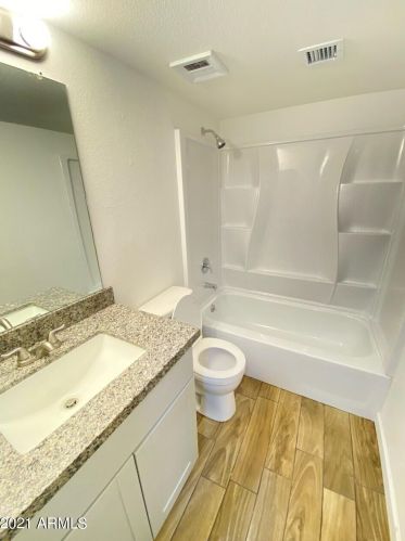 2327 56 Dr, Phoenix AZ 85031-2523 exterior