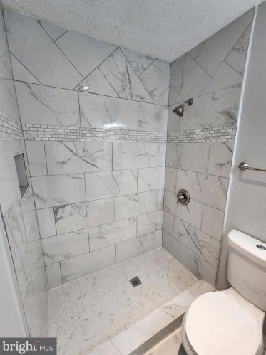 8124 Bonaire Ct, Silver Spring MD 20910-4663 exterior