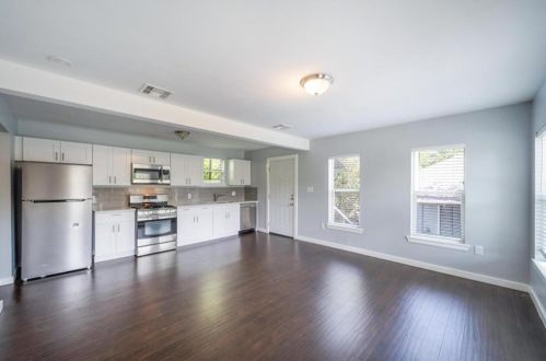 400 48th St, Austin TX  78751-2505 exterior