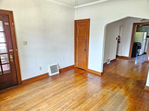 3026 15 St, Milwaukee WI 53215-3715 exterior