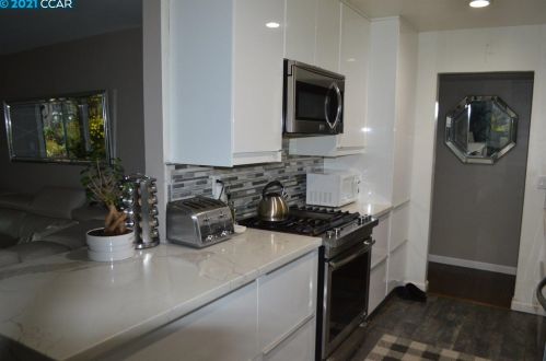 4112 Churchill Dr, Concord, CA 94521-3318