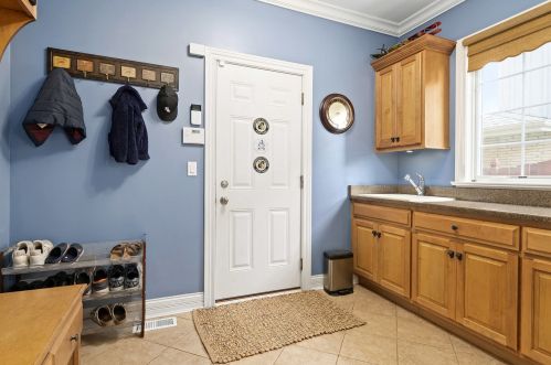 482 Prospect Ave, Elmhurst IL 60126-4325 exterior