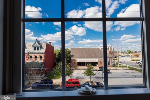 214 James St, Lancaster PA 17603-2839 exterior