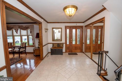 3707 Levy Ln, Huntingdon Valley, PA 19006-3107