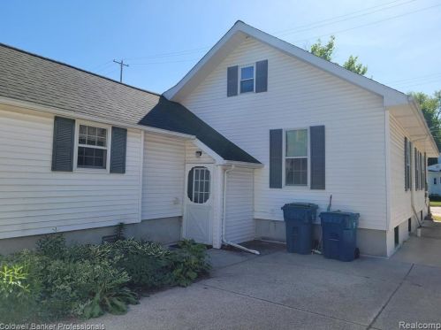 110 1st St, Holly MI  48442-1501 exterior