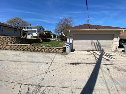 3458 60th St, Milwaukee WI  53219-4343 exterior