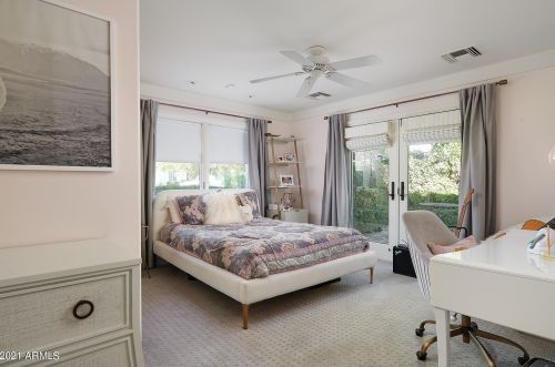 4507 Cheery Lynn Rd, Phoenix AZ 85018-6448 exterior