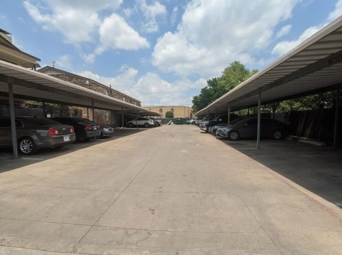 1810 Garrett Ave, Dallas TX 75206-7551 exterior