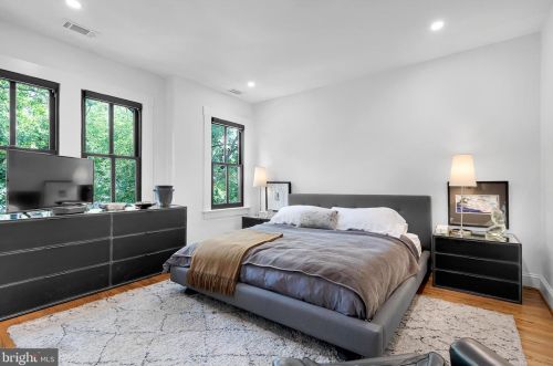 418 5th St, Washington DC  20003-2051 exterior