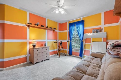 526 Leland Dr, Pittsburgh PA 15236-2758 exterior