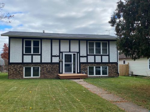 608 94th Ave, Duluth, MN 55808-1316