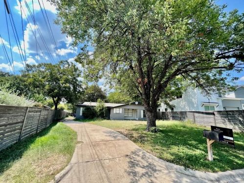 4804 Blueberry Trl, Austin TX  78723-5310 exterior