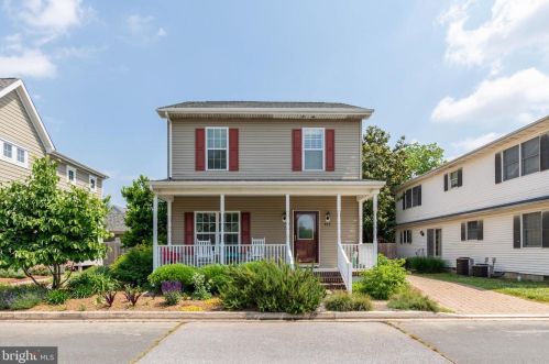 423 Johnson Ave, Lewes, DE 19958-1216