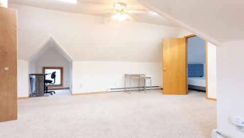 1915 University Ave, Madison WI 53726-3918 exterior