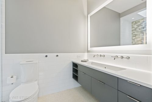 1449 Astor St, Chicago IL 60610-1608 exterior