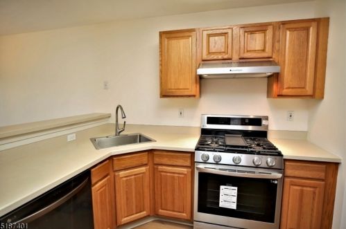 706 Wendover Ct, Dover NJ 07869-1641 exterior