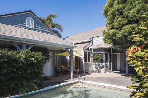 651 Bridgeway Ln, Naples FL exterior