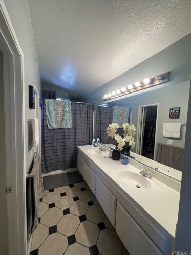 986 Mirada Dr, Perris CA 92571-9439 exterior