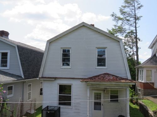 123 Calhoun Ave, Pittsburgh PA  15210-3637 exterior