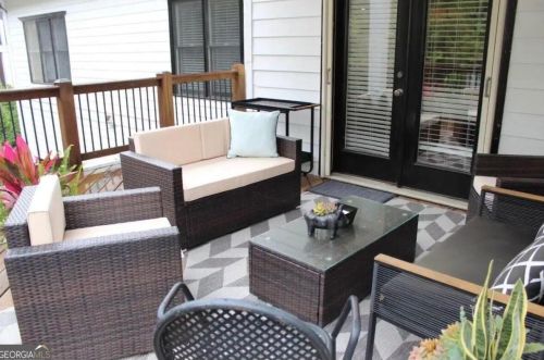 560 Morgan St, Atlanta GA 30308-2821 exterior