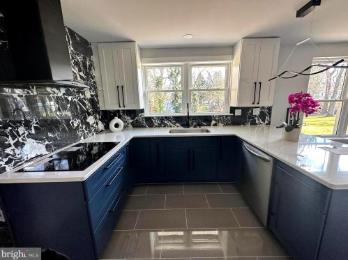 99 Elfreth Rd, Huntingdon Valley PA  19006-1210 exterior