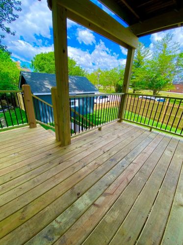 596 Euclid Ave, Elmhurst IL  60126-4336 exterior