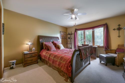 3601 Lindsay Ln, Bull Valley IL 60014-4781 exterior