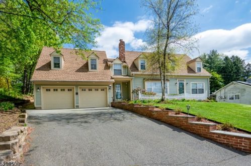 20 Lingert Ave, Clinton, NJ 08809-1219