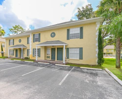 5128 Sunridge Palms Dr, Tampa FL 33617-1428 exterior