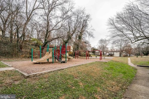 4110 Duvawn St, Alexandria VA 22310-2022 exterior